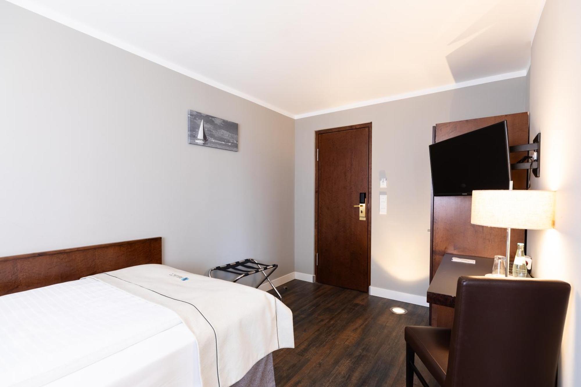 Select Hotel FDH Pokoj fotografie